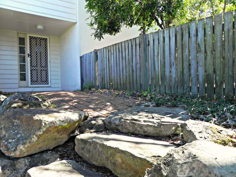 1/82 Russell Terrace, Indooroopilly QLD 4068
