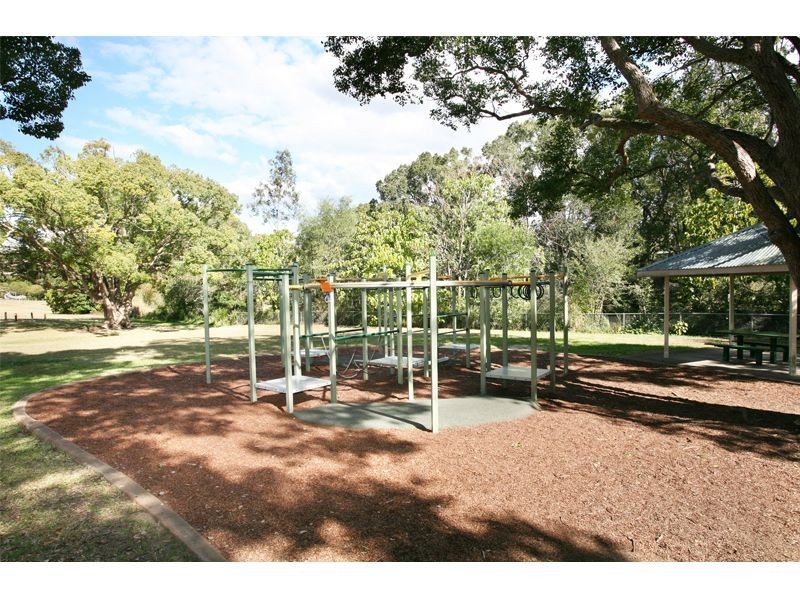 41 Fawkner Street, Chapel Hill QLD 4069