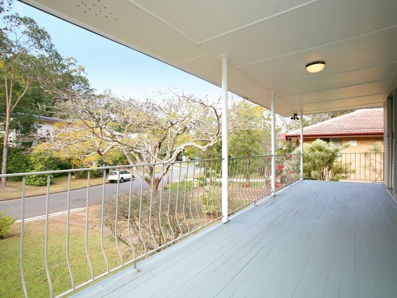 64 Moordale Street, Chapel Hill QLD 4069