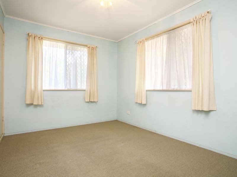 64 Moordale Street, Chapel Hill QLD 4069