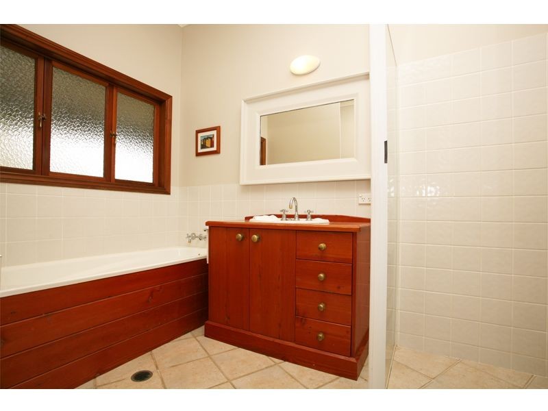 165 Huntingdale Street, Pullenvale QLD 4069