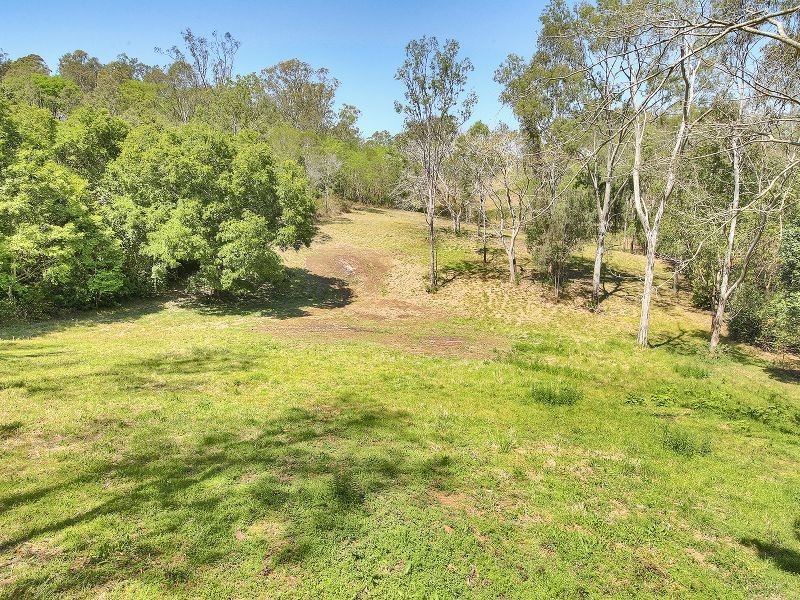 16 Kookaburra Street, Kenmore Hills QLD 4069