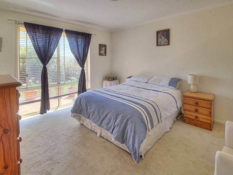3 Regency Crescent, Moggill QLD 4070