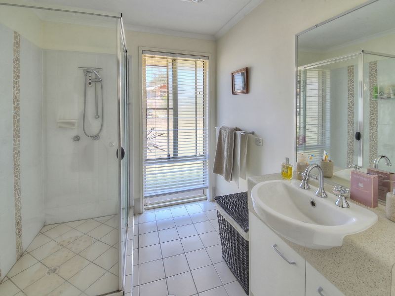 3 Regency Crescent, Moggill QLD 4070