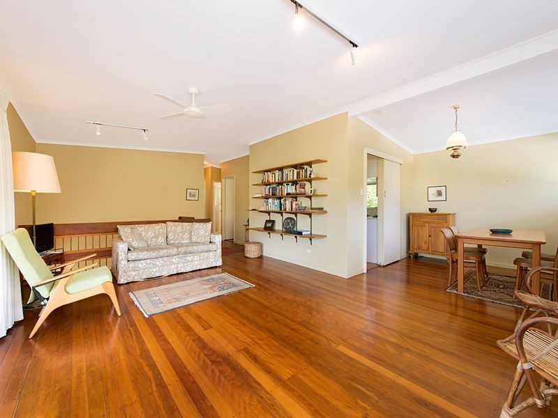 20 Belsize Street, Kenmore QLD 4069