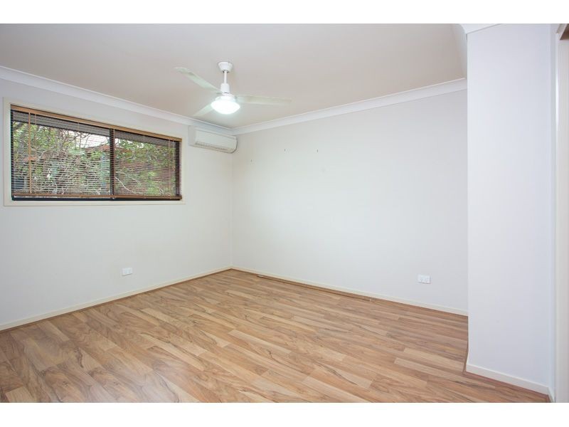 17 Chapman Street, Chapel Hill QLD 4069
