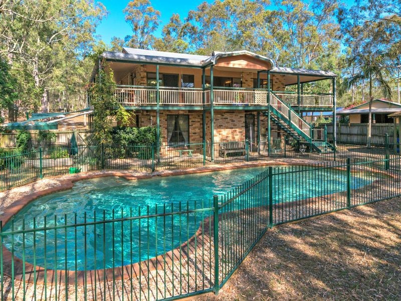 25 Moledina Crescent, Mount Crosby QLD 4306