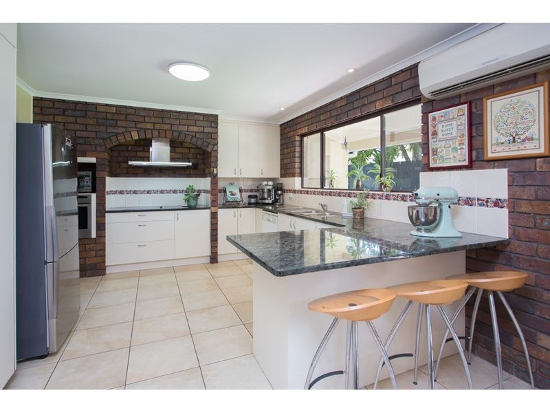 51 Matingara Street, Chapel Hill QLD 4069