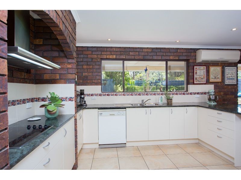 51 Matingara Street, Chapel Hill QLD 4069