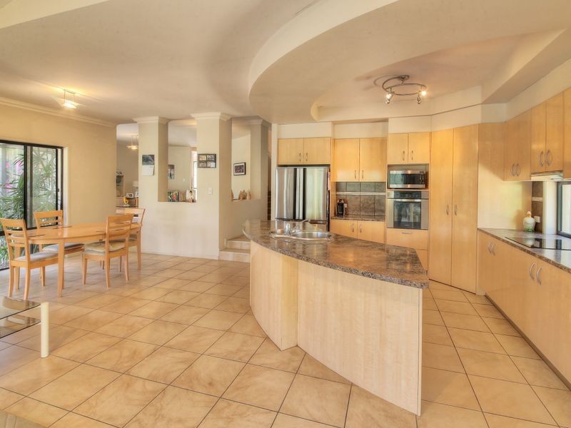 9 Parkwood Place, Anstead QLD 4070