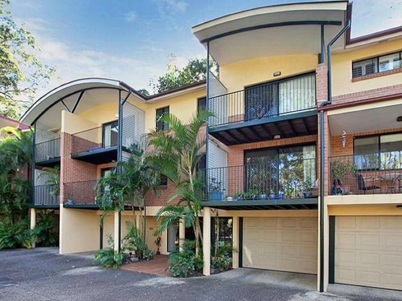 4/7 Woodstock Avenue, Taringa QLD 4068