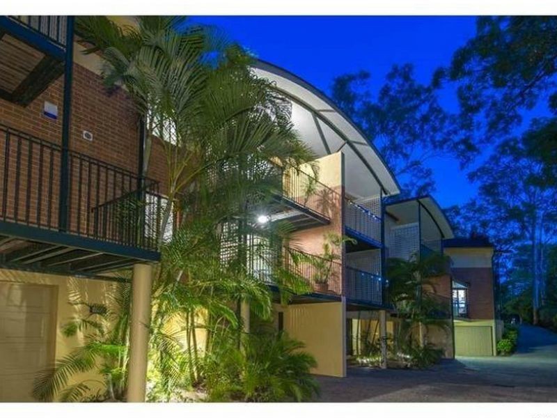 4/7 Woodstock Avenue, Taringa QLD 4068