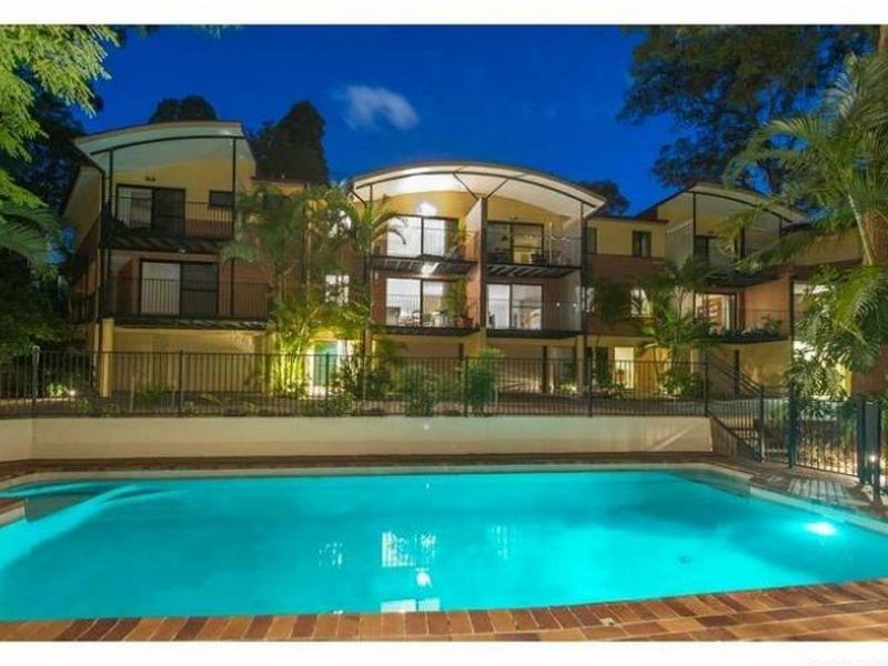 4/7 Woodstock Avenue, Taringa QLD 4068
