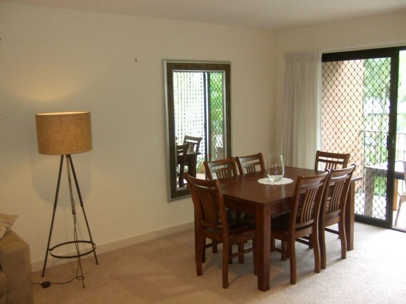 4/7 Woodstock Avenue, Taringa QLD 4068