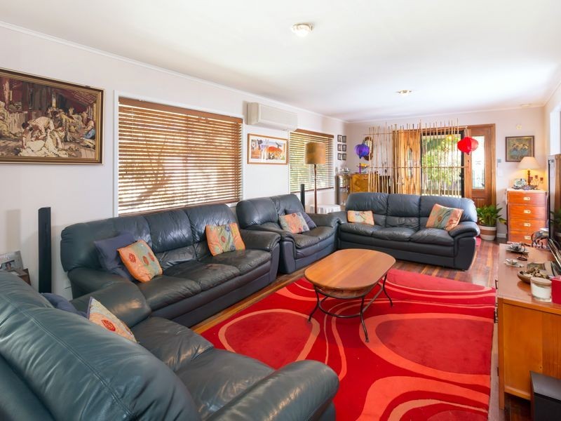 22 Halimah Street, Chapel Hill QLD 4069