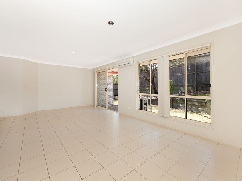 73 Lagoon Crescent, Bellbowrie QLD 4070