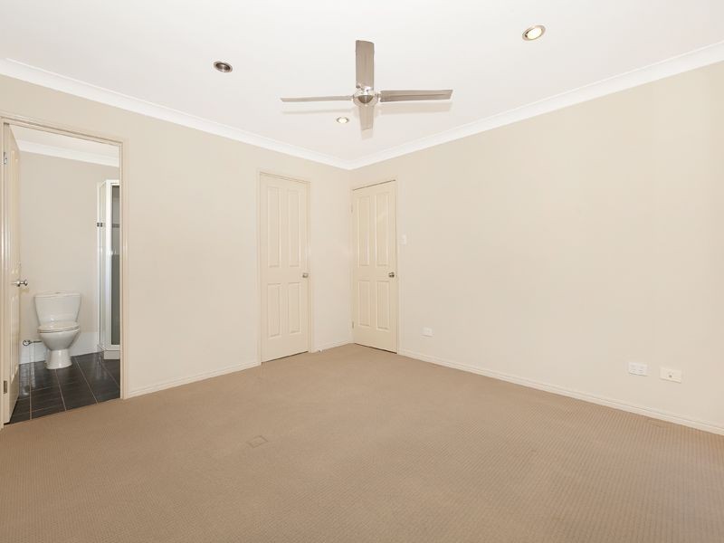 73 Lagoon Crescent, Bellbowrie QLD 4070