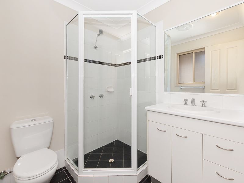 73 Lagoon Crescent, Bellbowrie QLD 4070