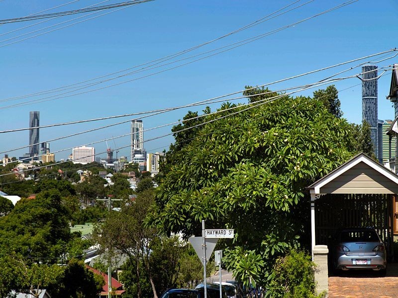 8 Hayward Street, Paddington QLD 4064