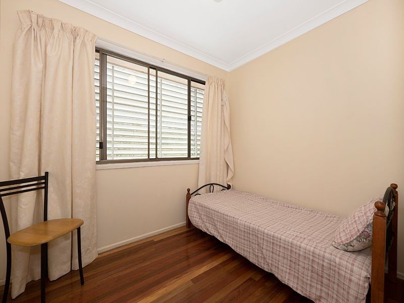 14 Halimah Street, Chapel Hill QLD 4069