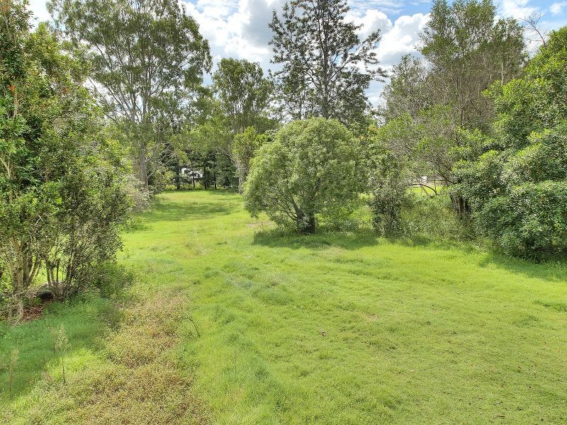51 Lather Road, Bellbowrie QLD 4070
