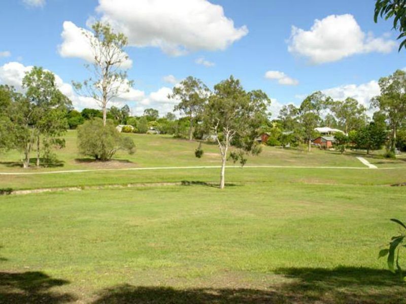 36 Lagoon Crescent, Bellbowrie QLD 4070