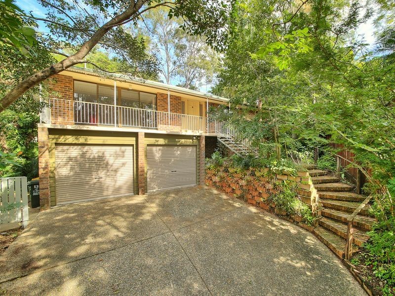 9 Kim Street, Chapel Hill QLD 4069