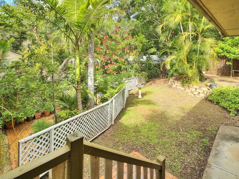 9 Kim Street, Chapel Hill QLD 4069