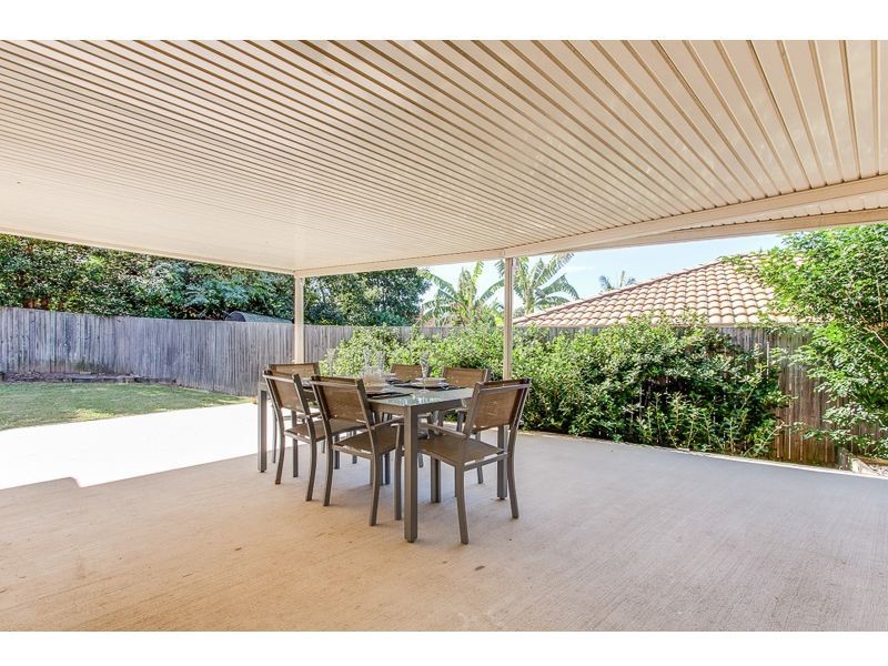 4 Creswick Place, Bellbowrie QLD 4070