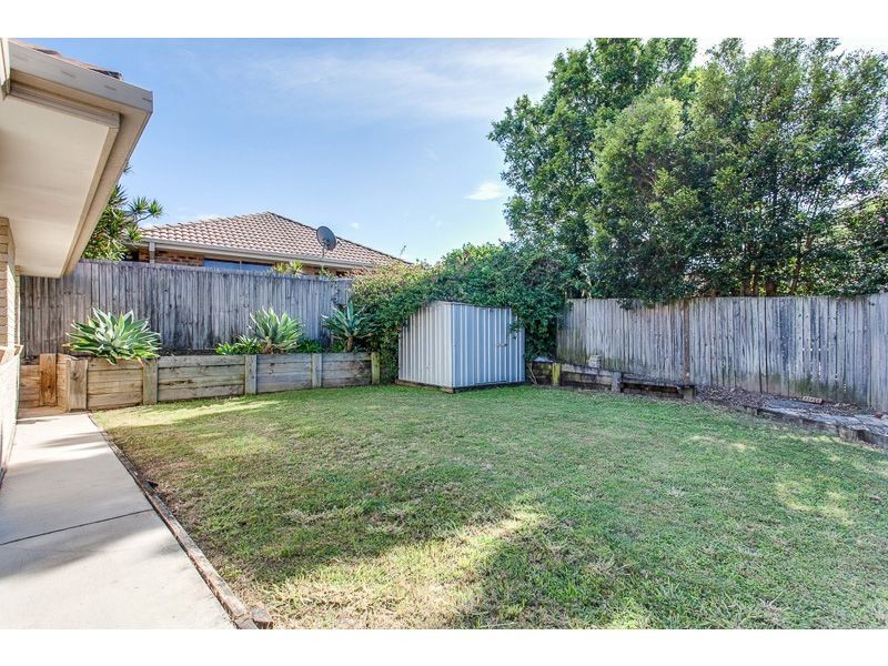4 Creswick Place, Bellbowrie QLD 4070