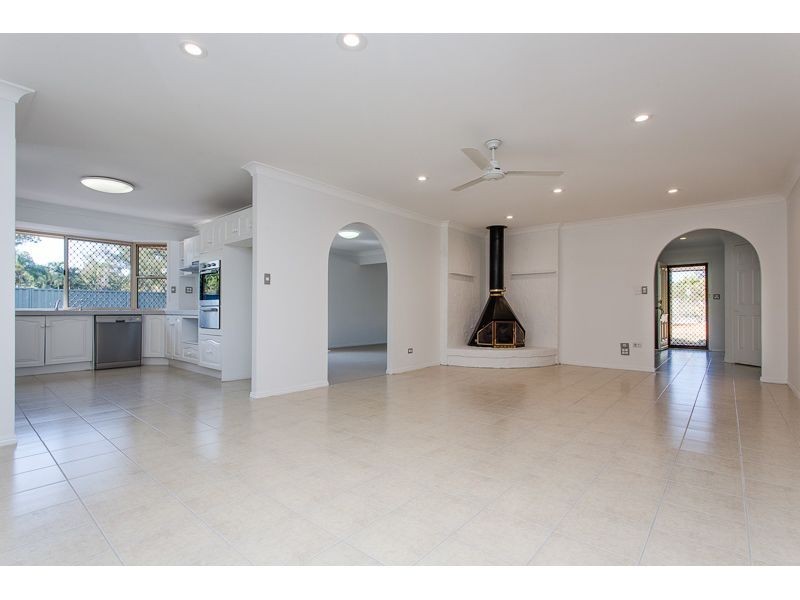 75 Montanus Drive, Bellbowrie QLD 4070