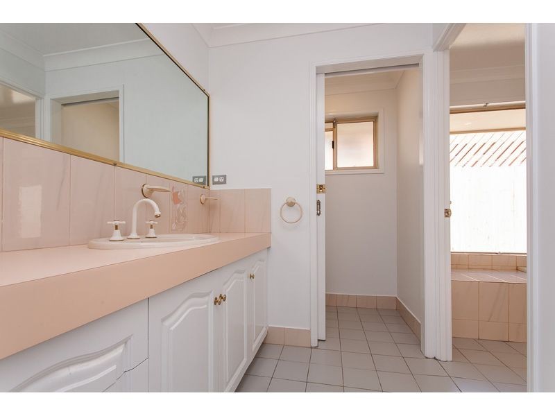 75 Montanus Drive, Bellbowrie QLD 4070