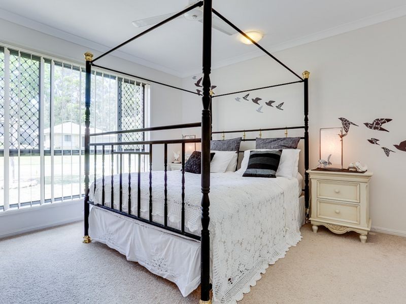 7 Regency Crescent, Moggill QLD 4070