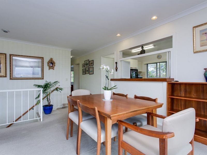 31 Rothesay Street, Kenmore QLD 4069