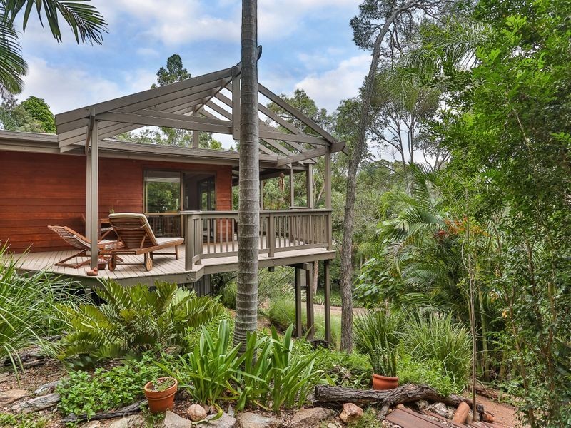 18 Kanooka Street, Bellbowrie QLD 4070