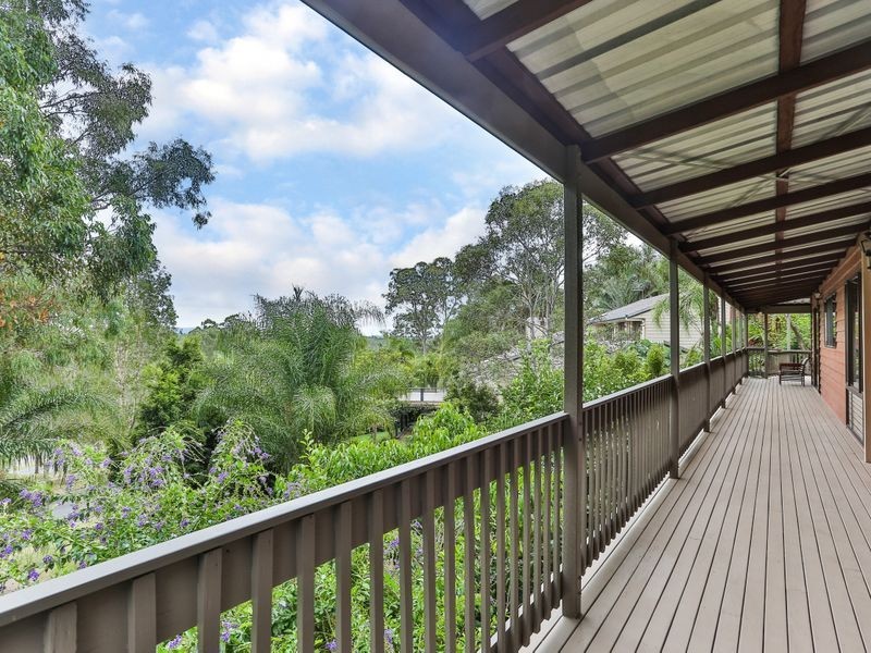 18 Kanooka Street, Bellbowrie QLD 4070