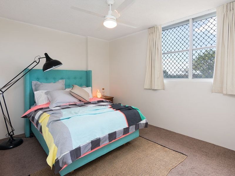 8/36 Jerdanefield Road, St Lucia QLD 4067