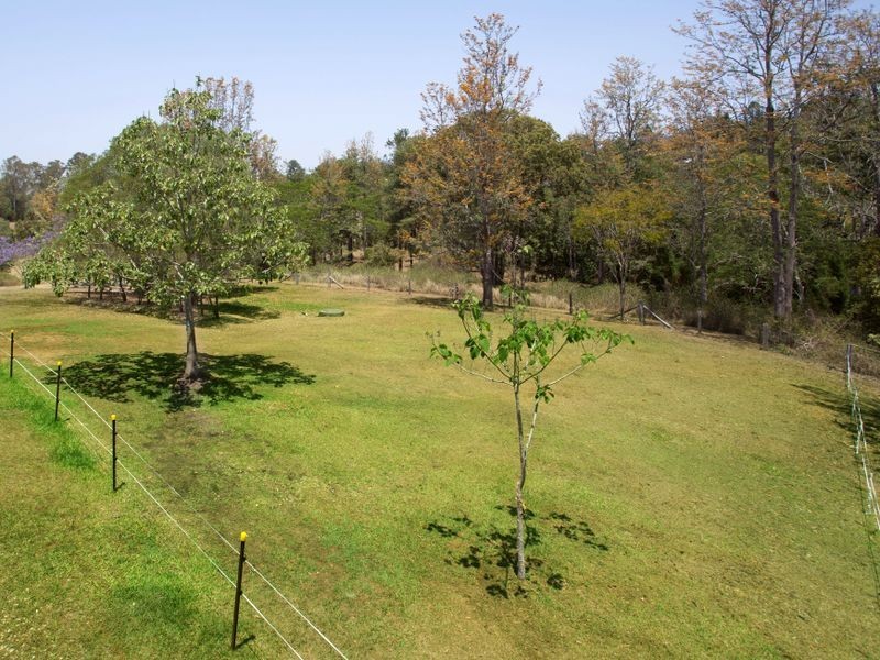 79 Woodward Place, Pullenvale QLD 4069