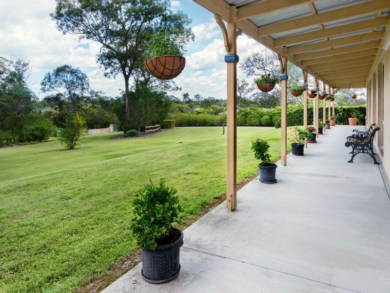 18 Castlereagh Place, Anstead QLD 4070