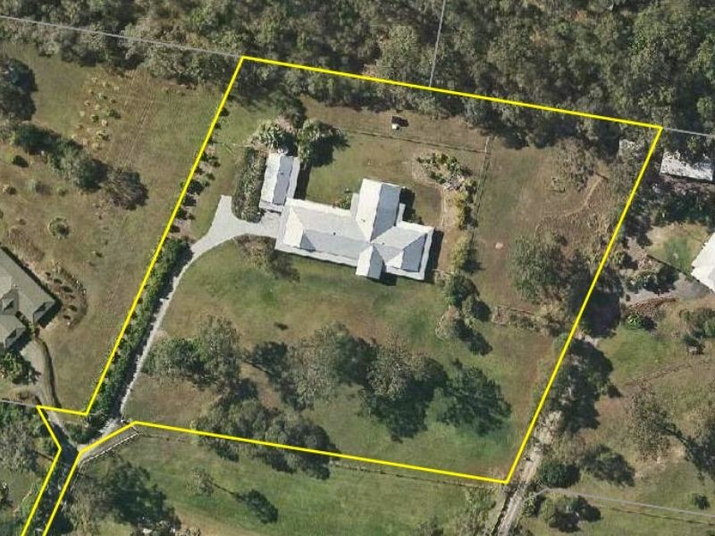 18 Castlereagh Place, Anstead QLD 4070