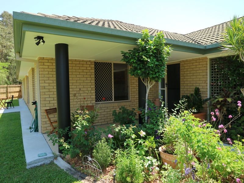 57 Tangmere Street, Chapel Hill QLD 4069