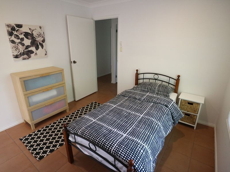 57 Tangmere Street, Chapel Hill QLD 4069