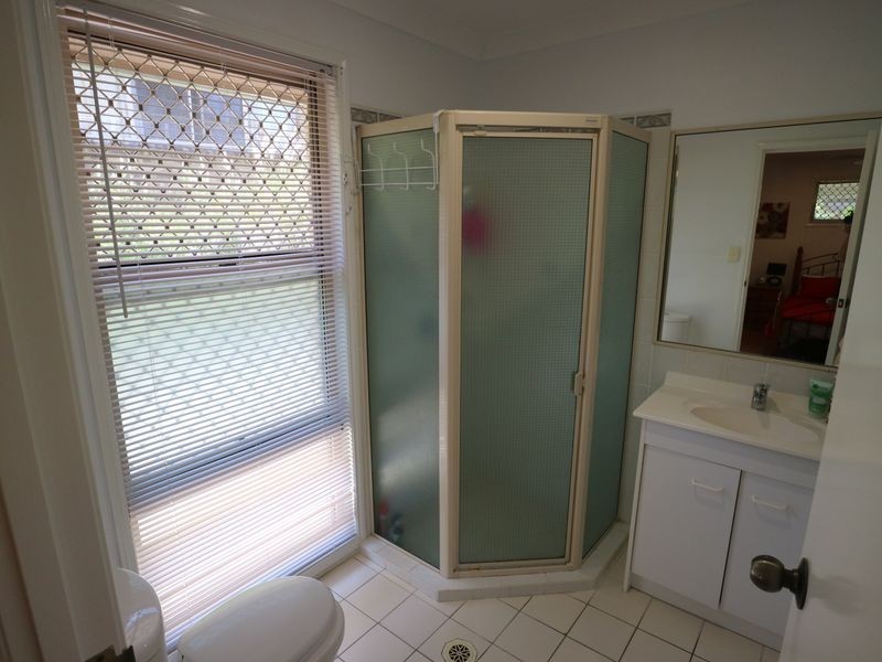 57 Tangmere Street, Chapel Hill QLD 4069