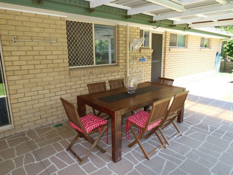 57 Tangmere Street, Chapel Hill QLD 4069