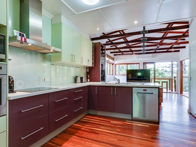 43 Burbong Street, Chapel Hill QLD 4069