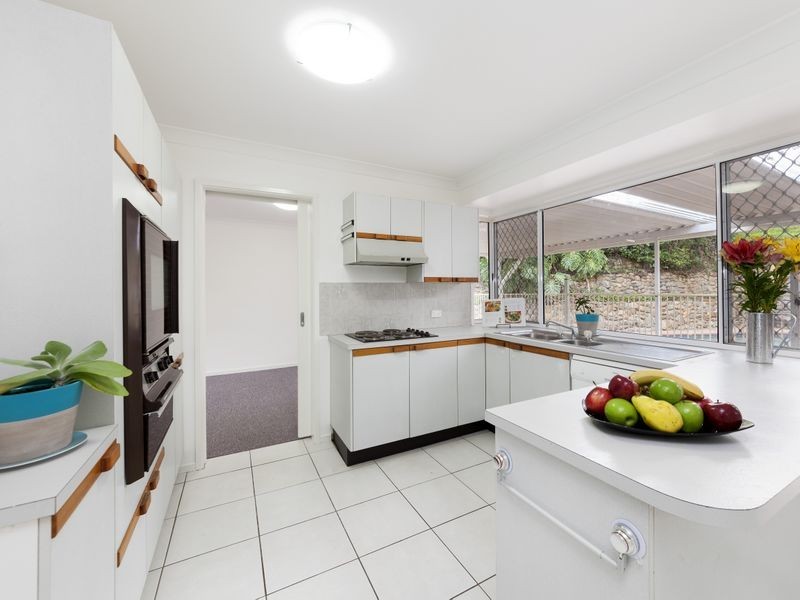 39 Gabwina Street, Fig Tree Pocket QLD 4069