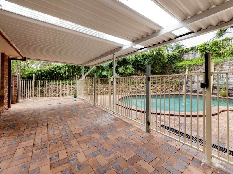 39 Gabwina Street, Fig Tree Pocket QLD 4069