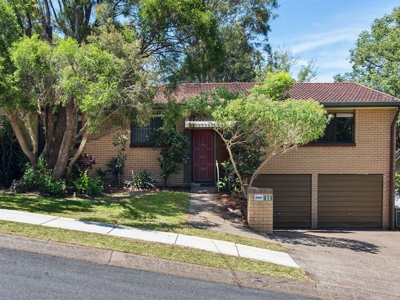 23 Neptune Street, Chapel Hill QLD 4069