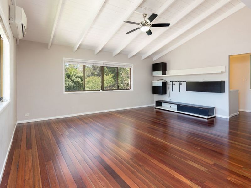 23 Neptune Street, Chapel Hill QLD 4069