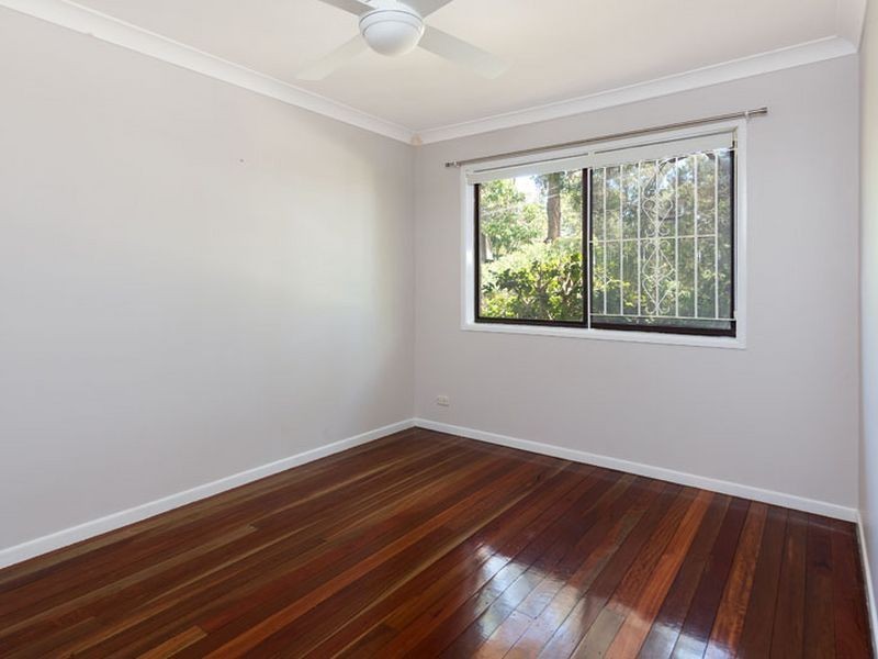 23 Neptune Street, Chapel Hill QLD 4069